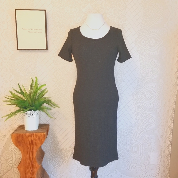 Ribbed Midi Dress - Picture 1 of 10